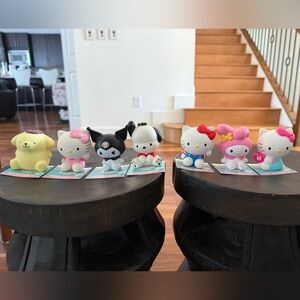 Hello Kitty Sanrio Squish ‘Ums Mini Squishies Bundle of 7